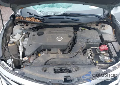 2015 Nissan Altima 2.5 S z USA, uszkodzony, nr VIN 1N4AL3AP2FN877485